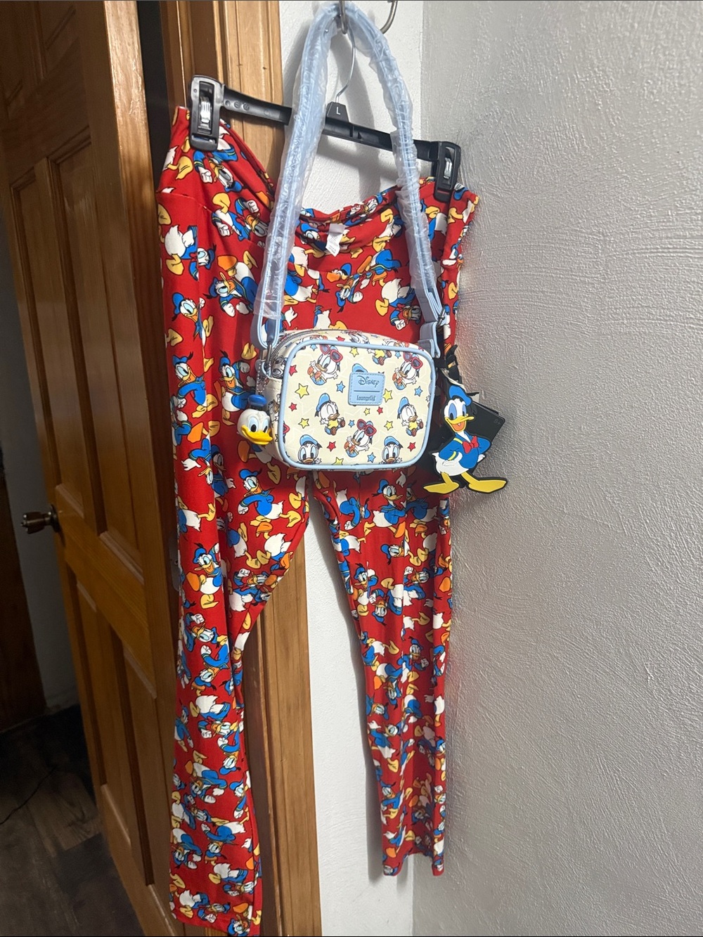Disney/lounge fly bag 2🔑⛓️+LulaRoe Donald leggings TC